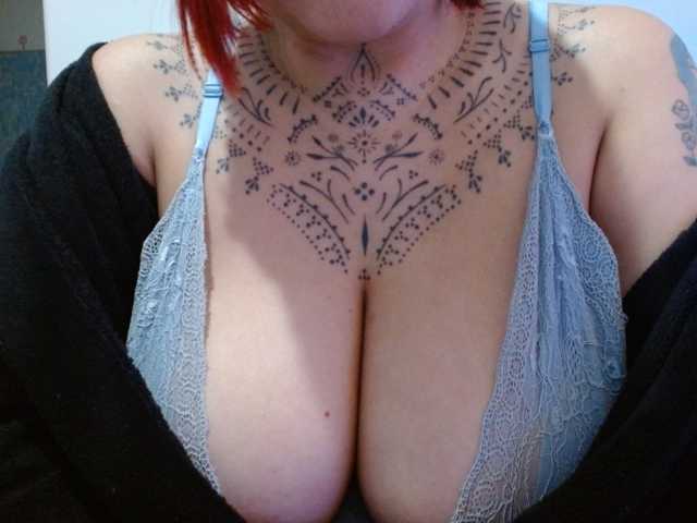 Lilithfire live cam on BongaCams