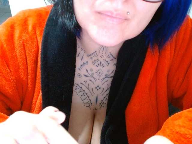 Lilithfire live cam on BongaCams