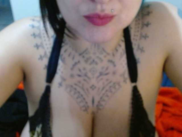 Lilithfire live cam on BongaCams