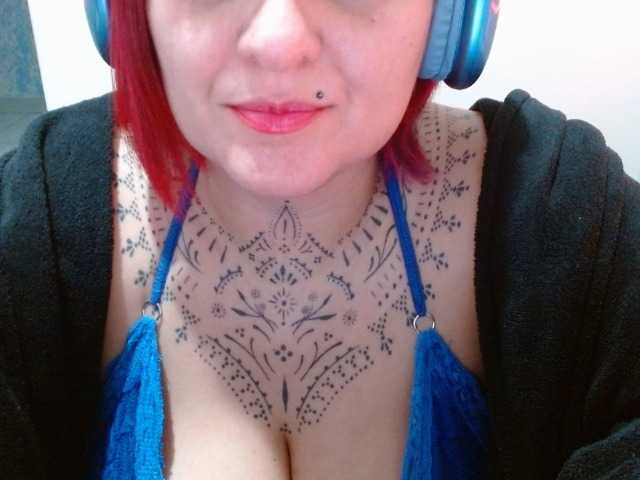 Lilithfire live cam on BongaCams