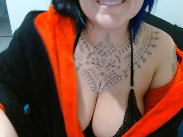 Lilithfire live cam on BongaCams