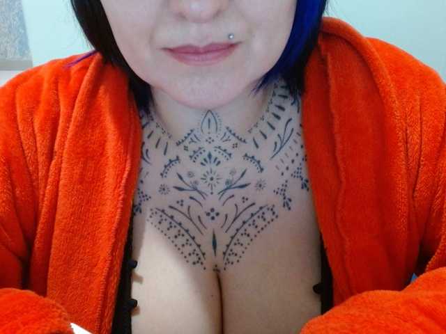 Lilithfire live cam on BongaCams