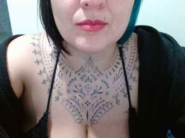 Lilithfire live cam on BongaCams
