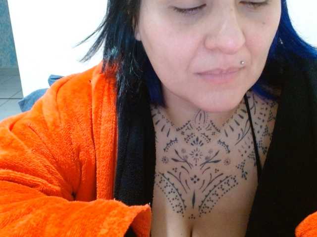 Lilithfire live cam on BongaCams