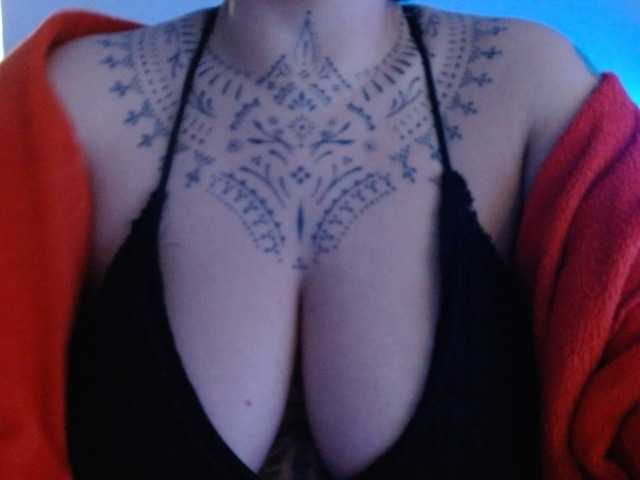 Lilithfire live cam on BongaCams