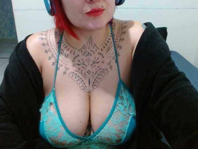 Lilithfire live cam preview