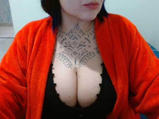 Lilithfire live cam on BongaCams
