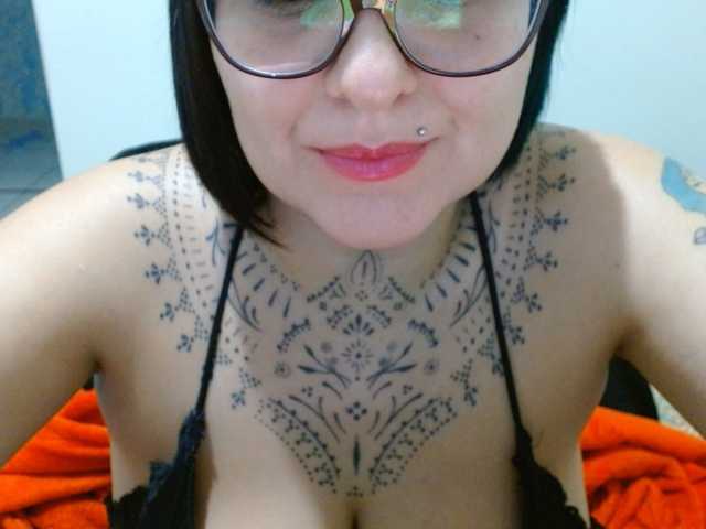 Lilithfire live webcam show