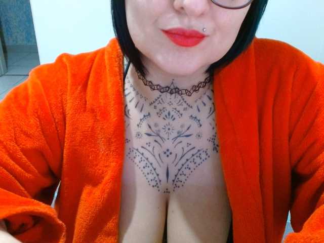 Lilithfire live cam on BongaCams