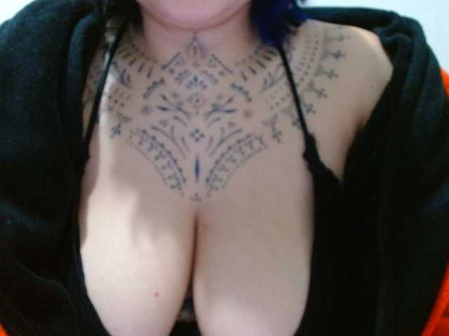 Lilithfire live cam on BongaCams