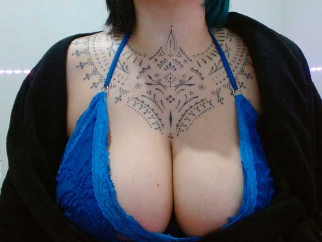 Lilithfire live cam on BongaCams