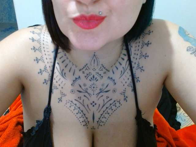Lilithfire live webcam show