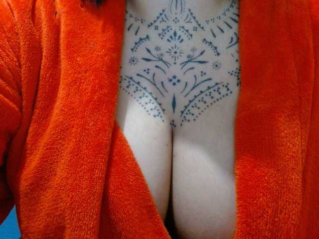 Lilithfire live cam on BongaCams