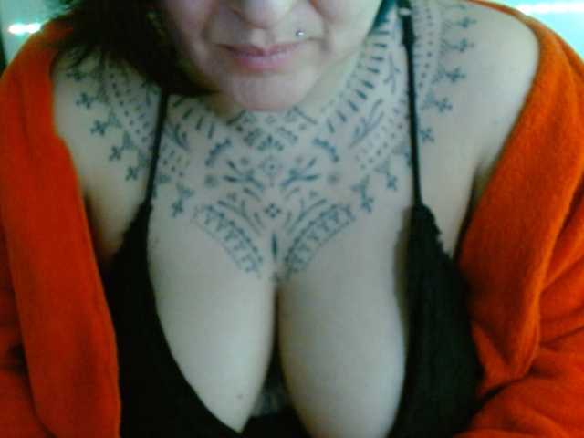 Lilithfire live cam on BongaCams
