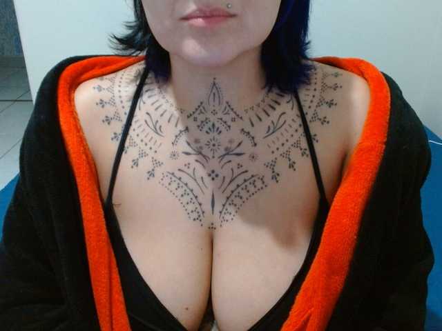 Lilithfire live cam on BongaCams
