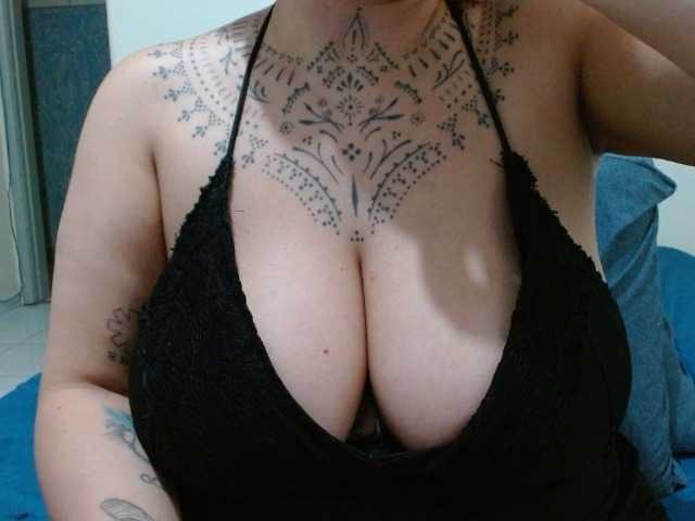 Lilithfire live cam on BongaCams