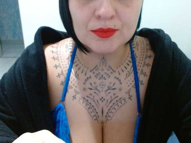 Lilithfire live cam on BongaCams