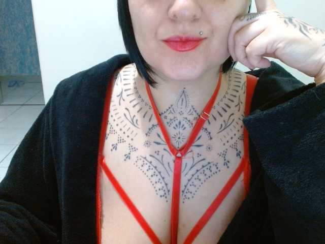 Lilithfire live cam on BongaCams