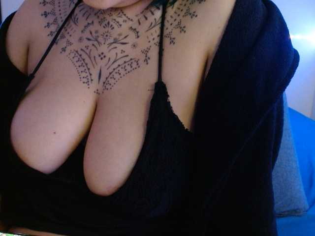 Lilithfire live cam on BongaCams
