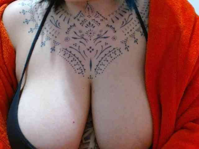 Modelo: Lilithfire