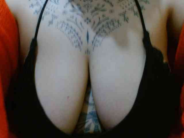 Modelo: Lilithfire