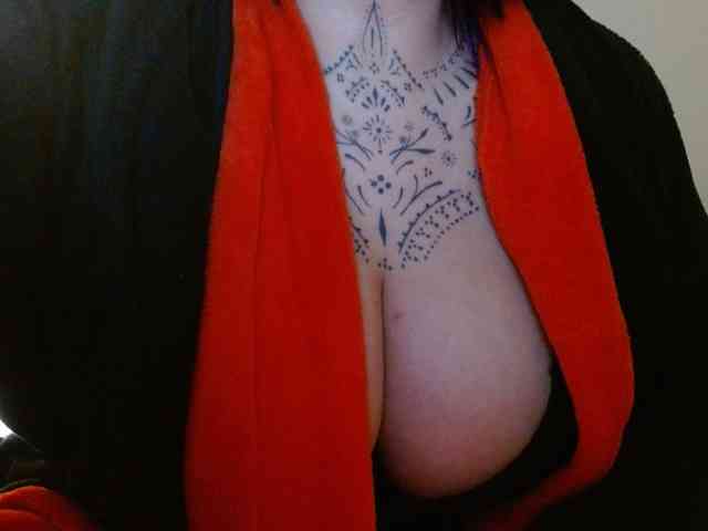 Lilithfire webcam