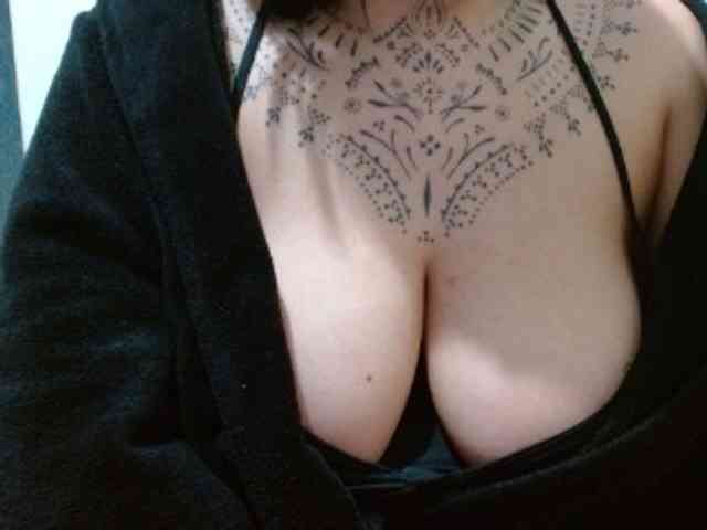 Modelo: Lilithfire