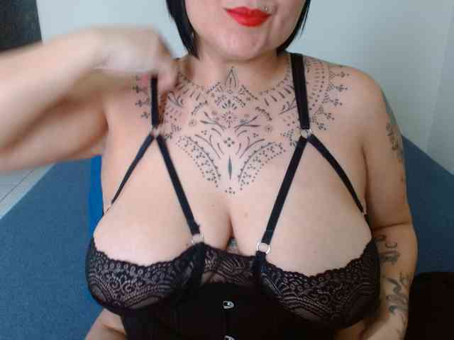 Modelo: Lilithfire