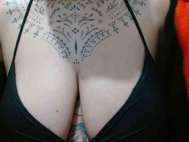 Lilithfire webcam