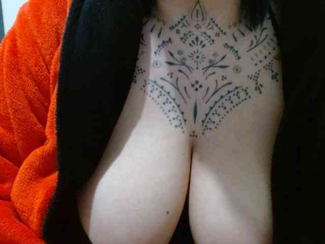 Lilithfire webcam