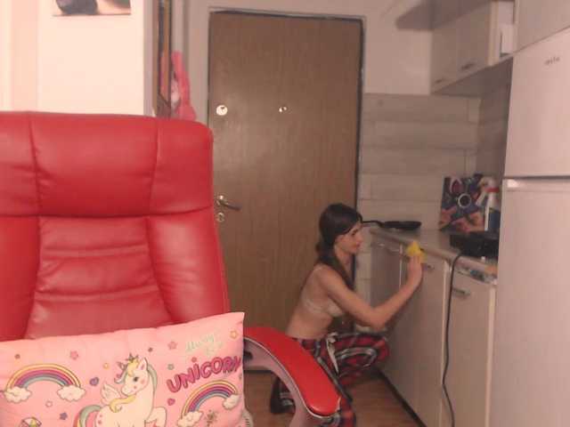 Simyhvn live cam on BongaCams