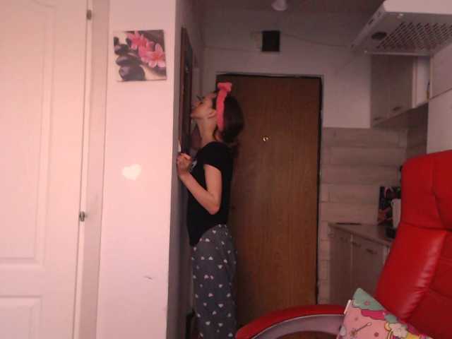 Simyhvn live cam on BongaCams