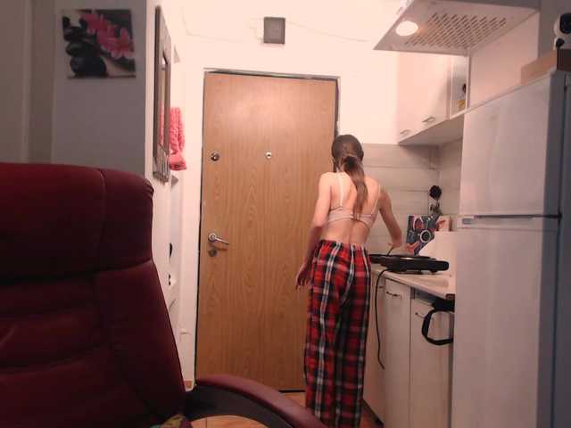 Simyhvn live cam on BongaCams