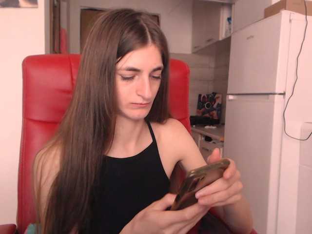 Simyhvn live cam on BongaCams