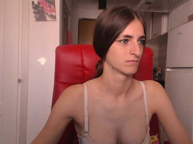 Simyhvn live cam on BongaCams