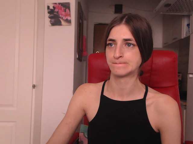 Simyhvn live cam on BongaCams