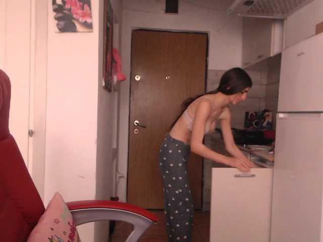 Simyhvn live cam on BongaCams