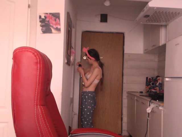 Simyhvn live cam on BongaCams