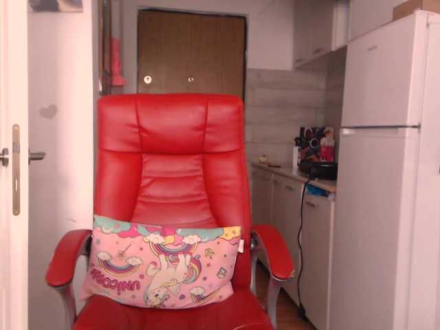 Simyhvn live cam on BongaCams