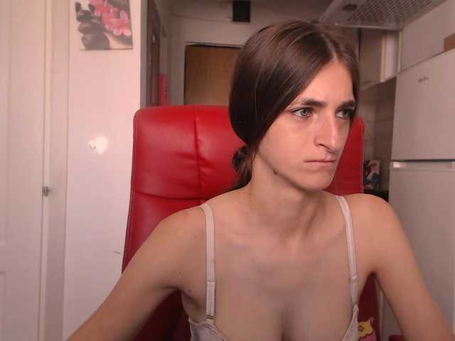 Simyhvn live cam on BongaCams