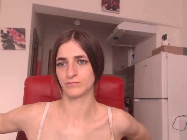 Simyhvn live cam on BongaCams