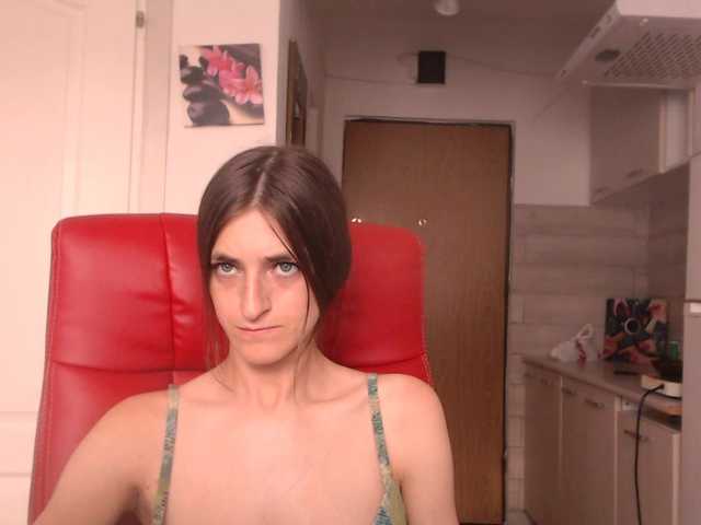 Simyhvn live cam on BongaCams