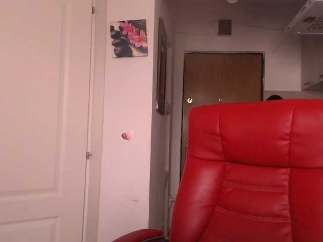 Simyhvn live cam on BongaCams