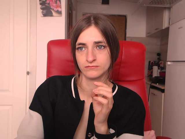 Simyhvn live cam on BongaCams
