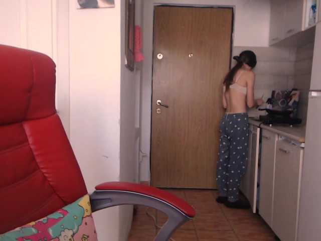 Simyhvn live cam on BongaCams