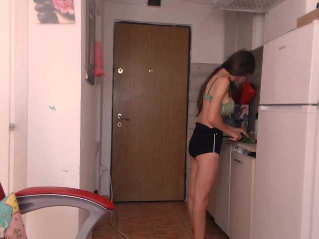 Simyhvn live cam on BongaCams