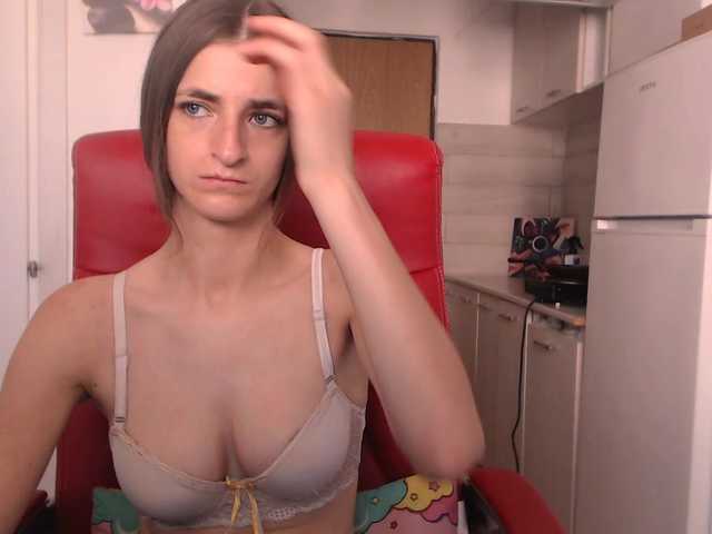 Simyhvn live cam on BongaCams