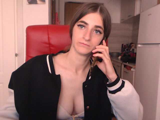Simyhvn live cam on BongaCams