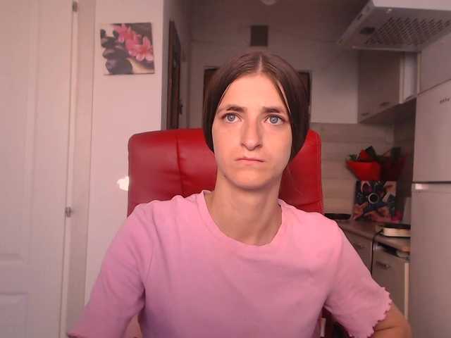 Simyhvn live cam on BongaCams