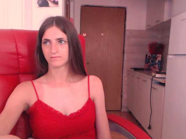 Simyhvn live cam on BongaCams